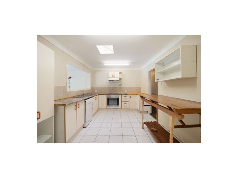 44 Granadilla Street, Macgregor QLD 4109