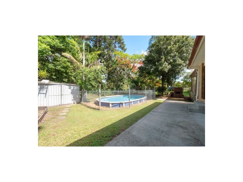 44 Granadilla Street, Macgregor QLD 4109