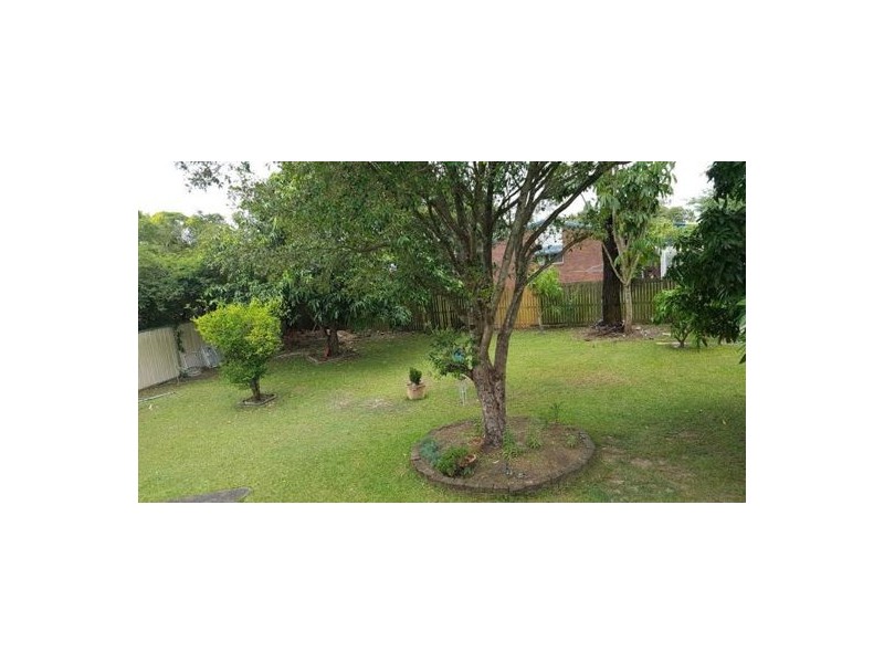 94 Aquarius Drive, Kingston QLD 4114