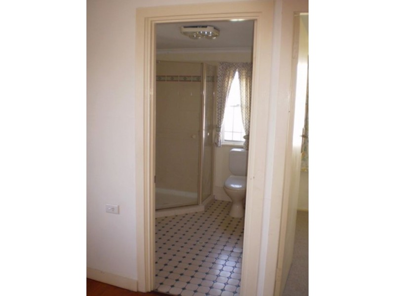 15 Love Street, Fairfield QLD 4103