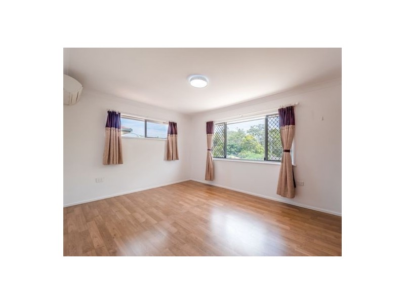 17 Laver Street, Macgregor QLD 4109