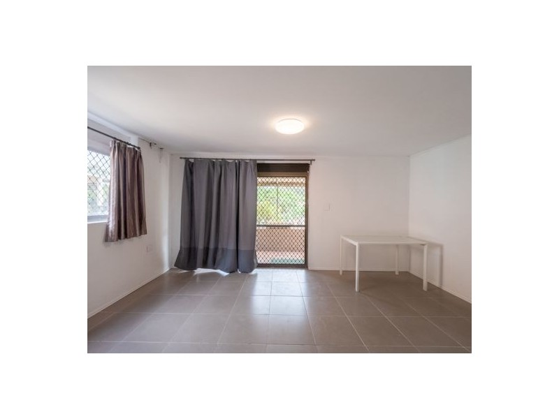 17 Laver Street, Macgregor QLD 4109