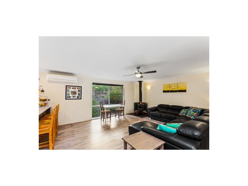 184 Walker Drive, Kooralbyn QLD 4285
