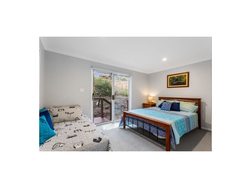 184 Walker Drive, Kooralbyn QLD 4285