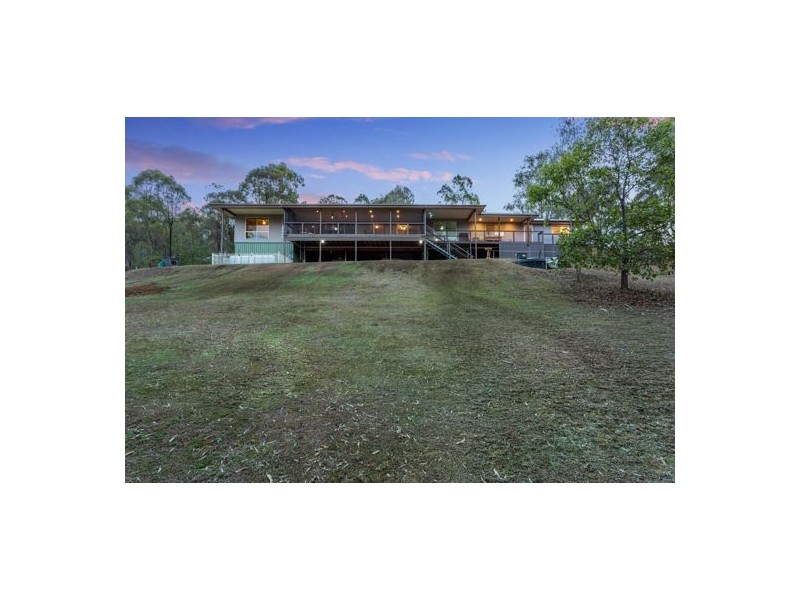 184 Walker Drive, Kooralbyn QLD 4285