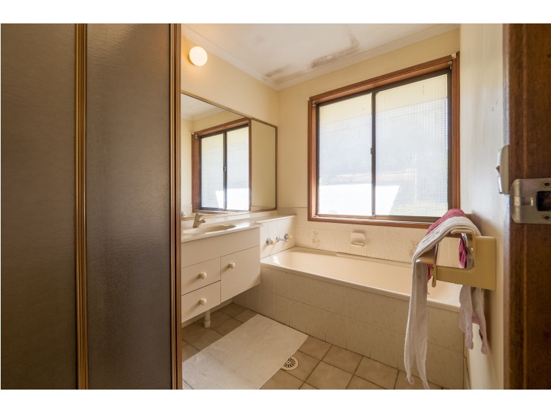 105 Lindenthal Road, Park Ridge QLD 4125