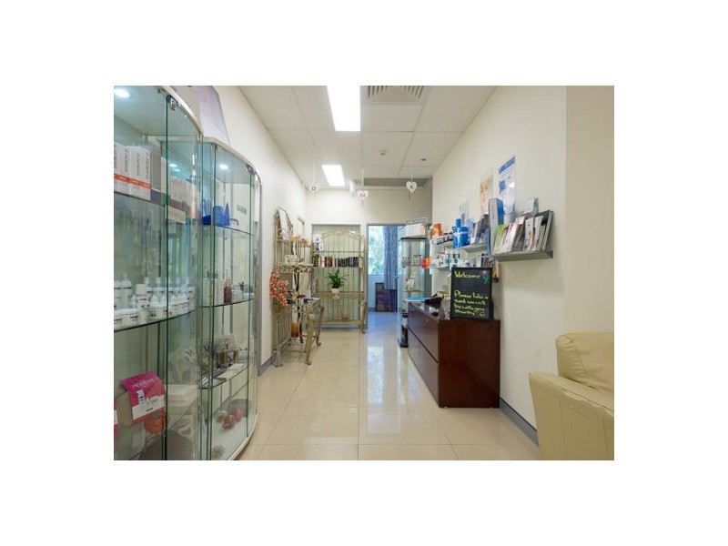 8 3986-3988 Pacific Highway, Loganholme QLD 4129