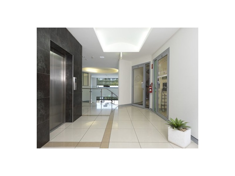 8 3986-3988 Pacific Highway, Loganholme QLD 4129