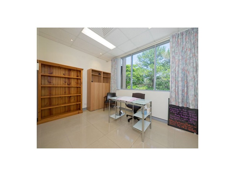 8 3986-3988 Pacific Highway, Loganholme QLD 4129