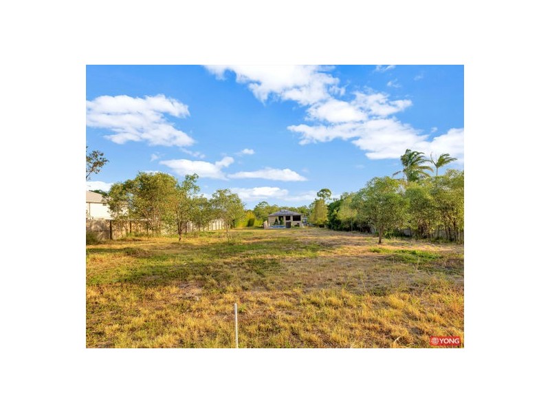 .17 Coronation Rd, Hillcrest QLD 4118