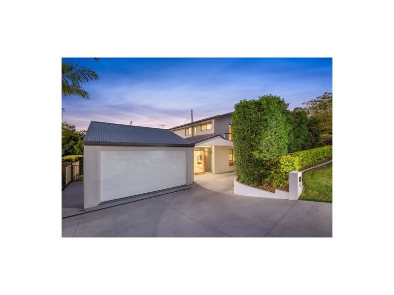 12 Kernow Street, Robertson QLD 4109