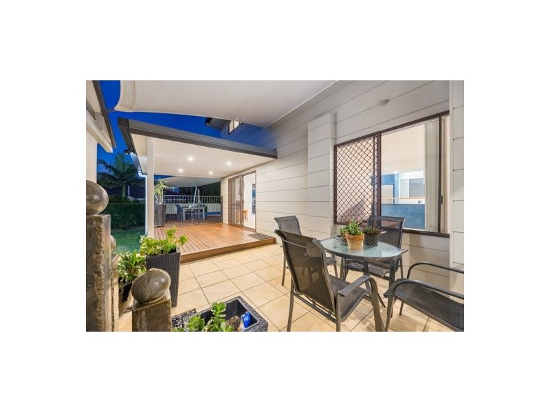 12 Kernow Street, Robertson QLD 4109