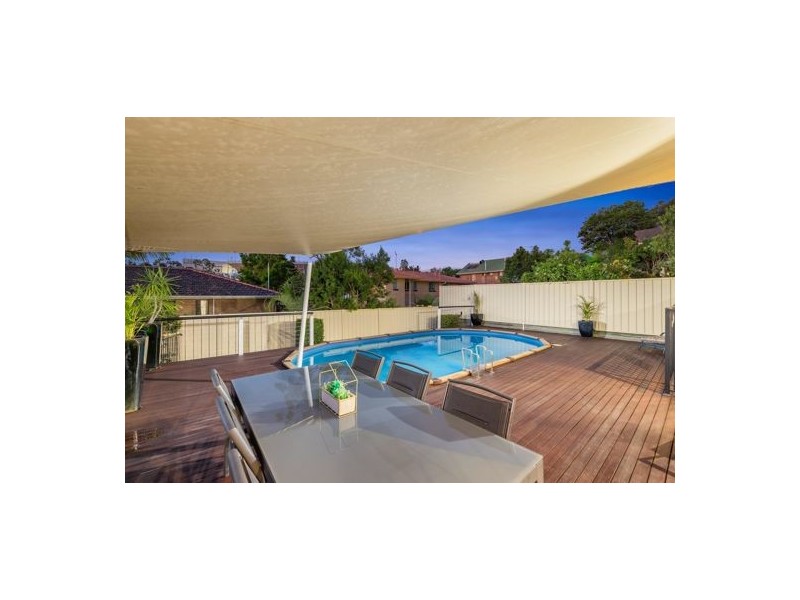 12 Kernow Street, Robertson QLD 4109