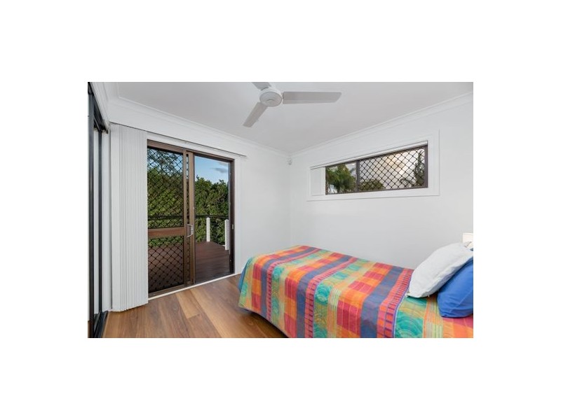 12 Kernow Street, Robertson QLD 4109