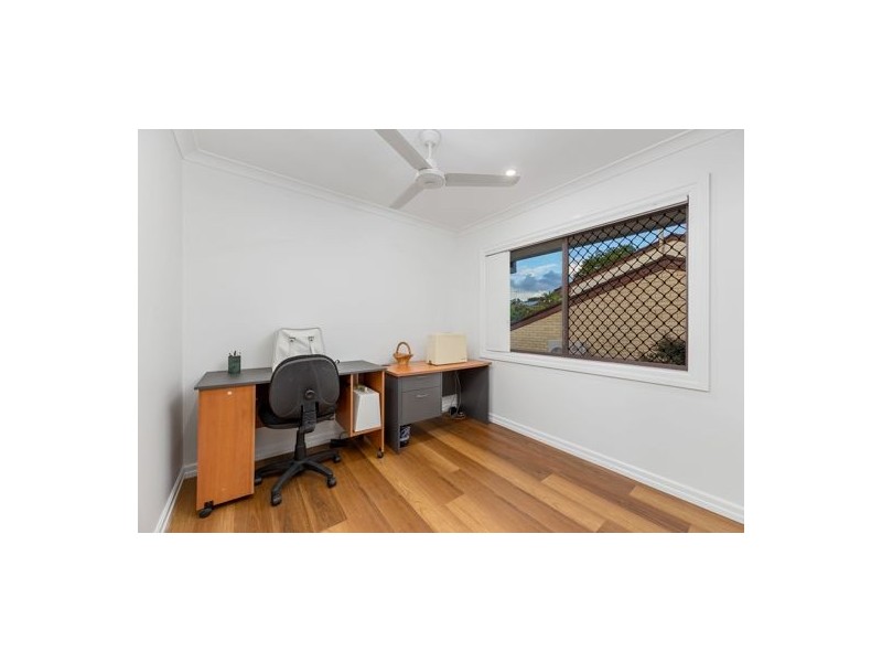 12 Kernow Street, Robertson QLD 4109