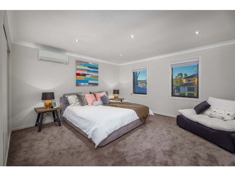 51 Willowleaf Close, Stretton QLD 4116