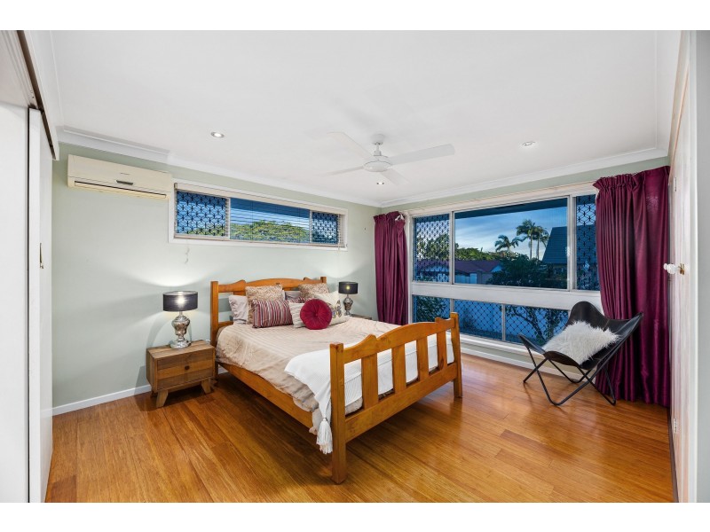 19 Cornell Street, Robertson QLD 4109