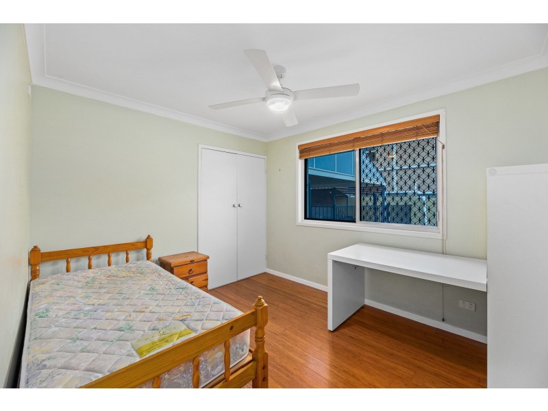 19 Cornell Street, Robertson QLD 4109