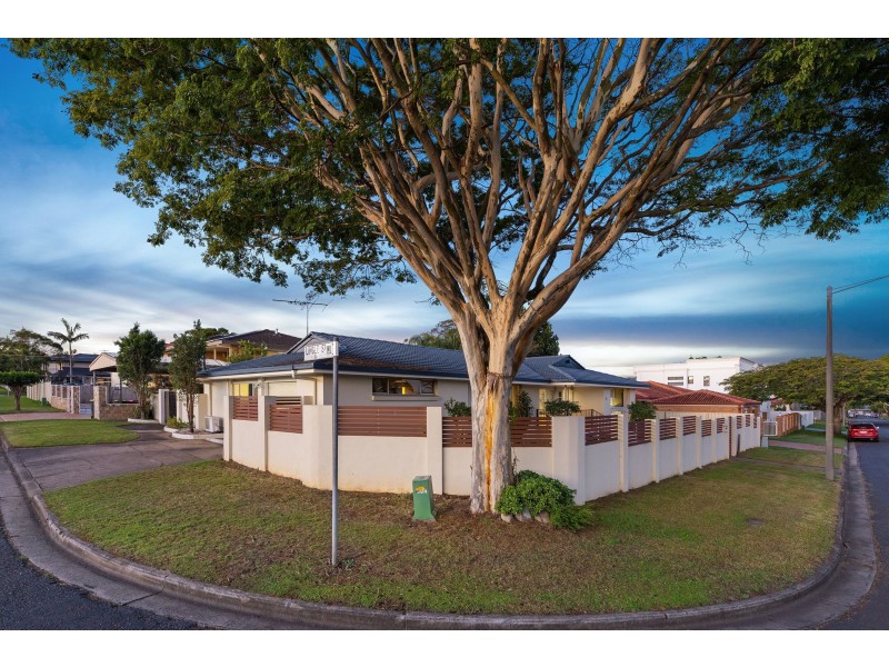 19 Cornell Street, Robertson QLD 4109