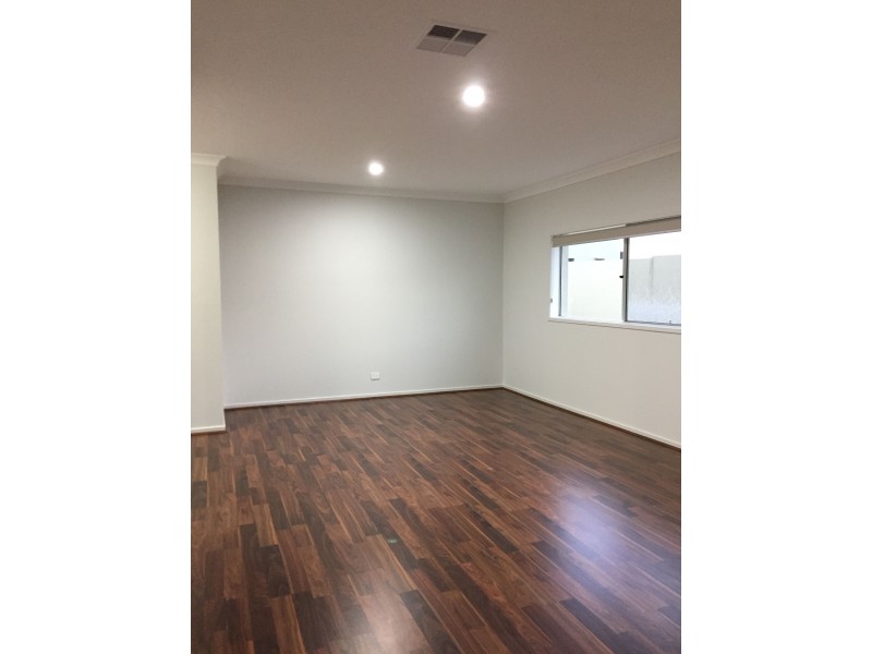 37 Eagle Parade, Rochedale QLD 4123