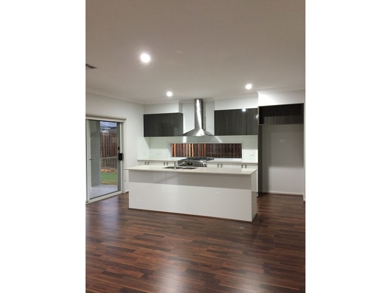 37 Eagle Parade, Rochedale QLD 4123