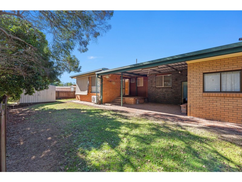 33 Benaud Street, Macgregor QLD 4109