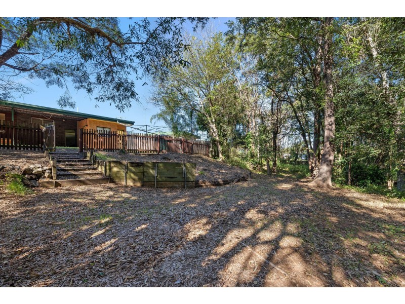 33 Benaud Street, Macgregor QLD 4109