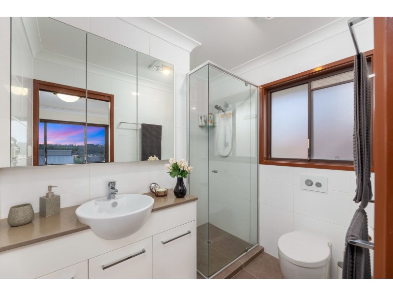 24 Orpheus Street, Robertson QLD 4109