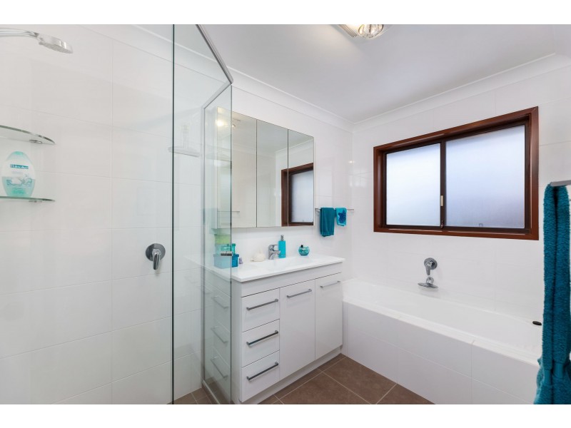 24 Orpheus Street, Robertson QLD 4109