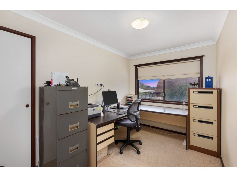 24 Orpheus Street, Robertson QLD 4109