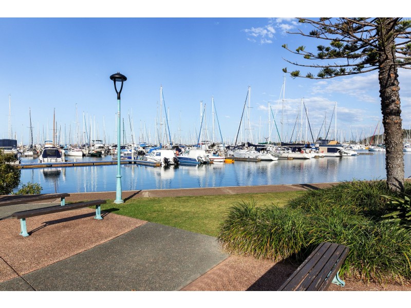 391 Esplanade, Manly QLD 4179