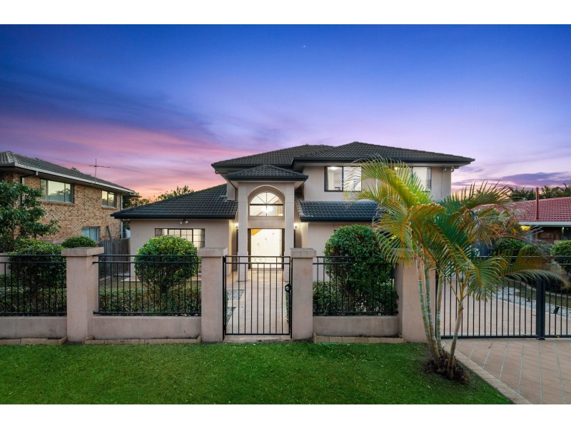 15 Estoril Street, Robertson QLD 4109