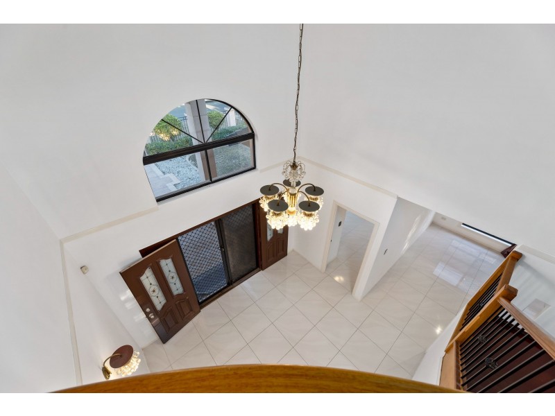 15 Estoril Street, Robertson QLD 4109