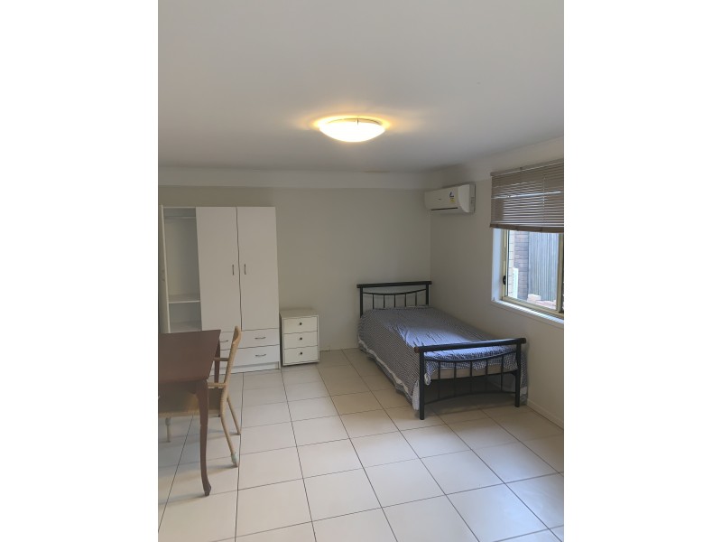 5 Chadford Street, Sunnybank QLD 4109