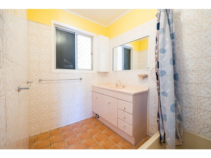 ? Benaud Street, Macgregor QLD 4109