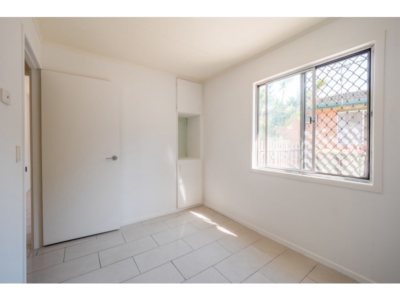? Benaud Street, Macgregor QLD 4109