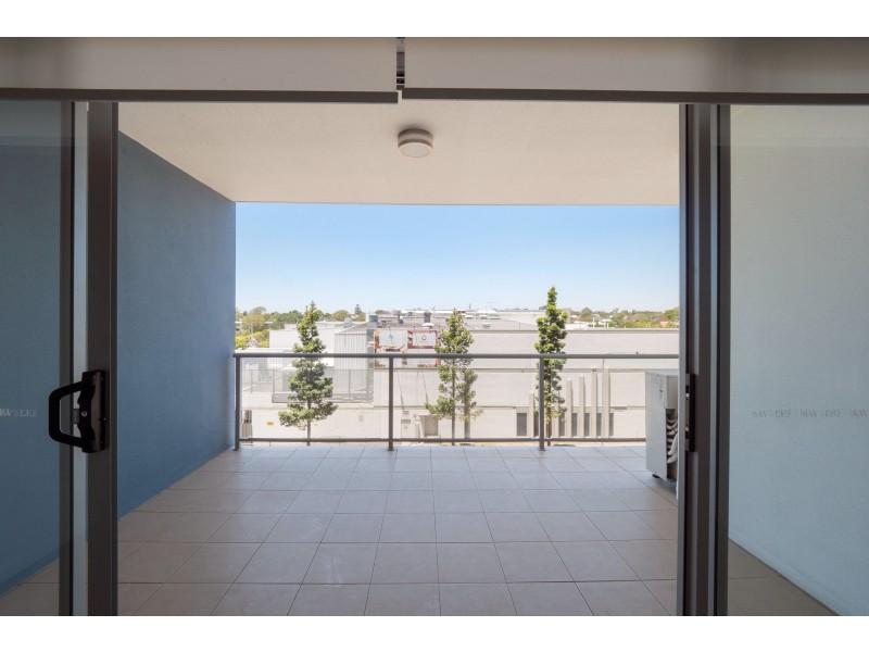 2305/19 Playfield Street, Chermside QLD 4032