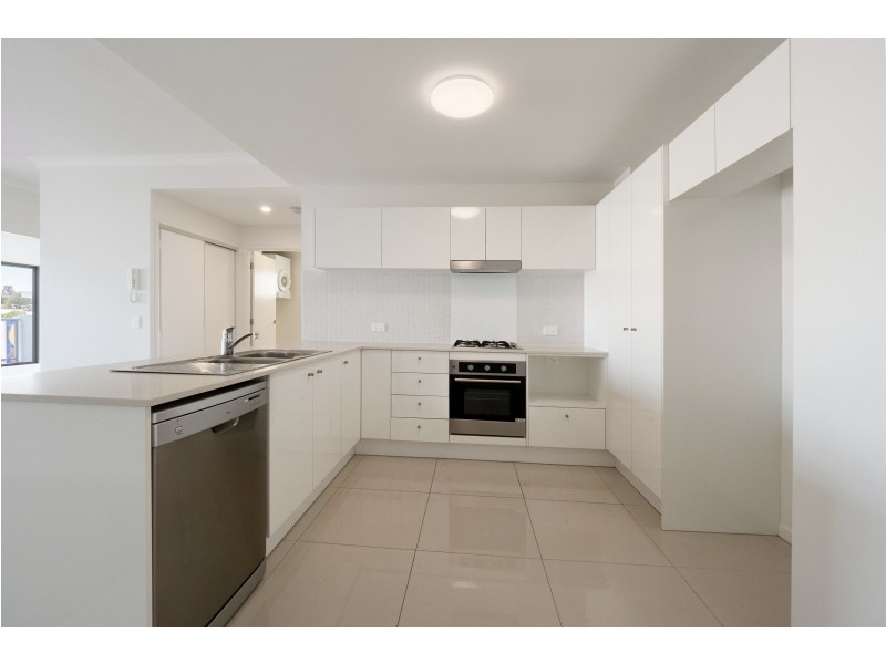 2305/19 Playfield Street, Chermside QLD 4032