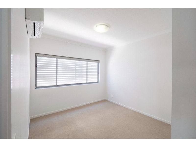 2305/19 Playfield Street, Chermside QLD 4032