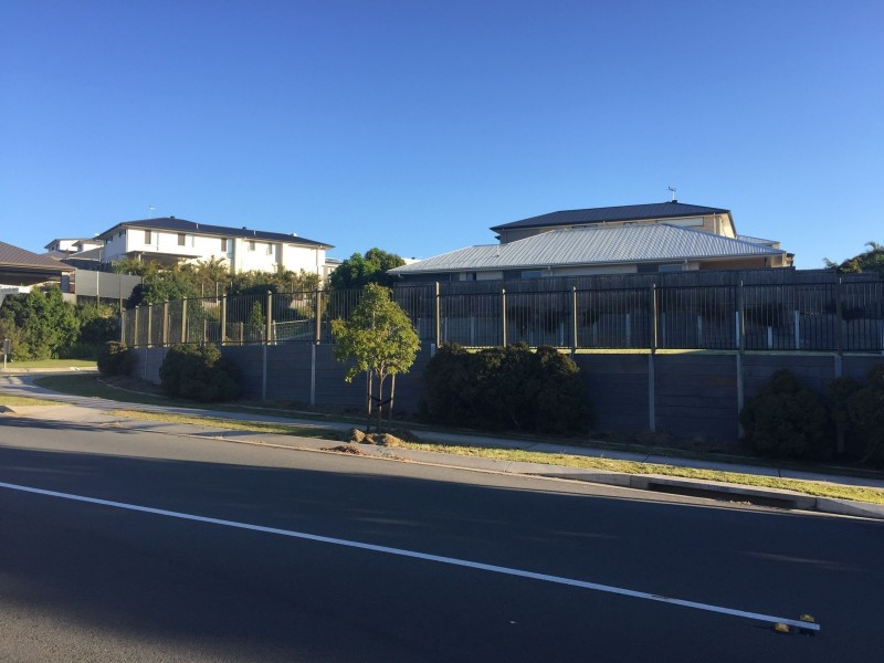 1 Beazley Circuit, Bridgeman Downs QLD 4035