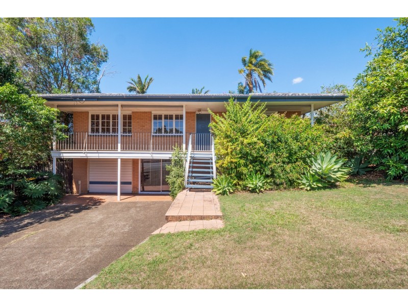 675 Mains Road, Macgregor QLD 4109