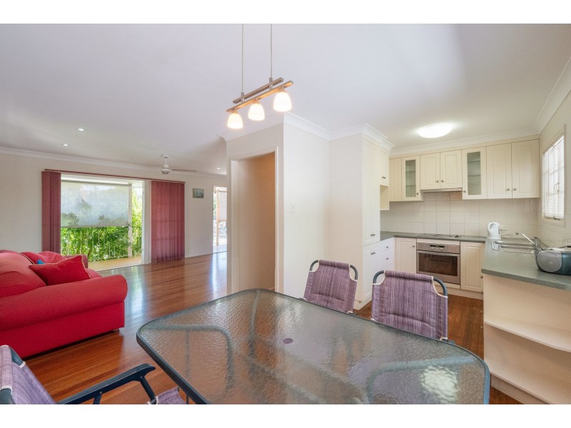675 Mains Road, Macgregor QLD 4109