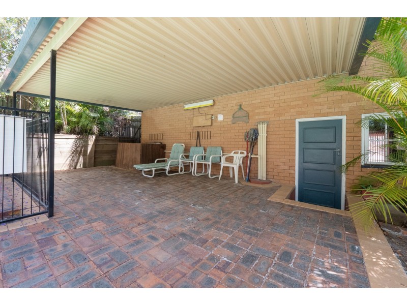 675 Mains Road, Macgregor QLD 4109