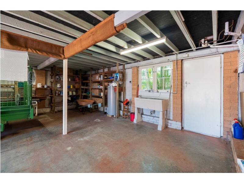 675 Mains Road, Macgregor QLD 4109