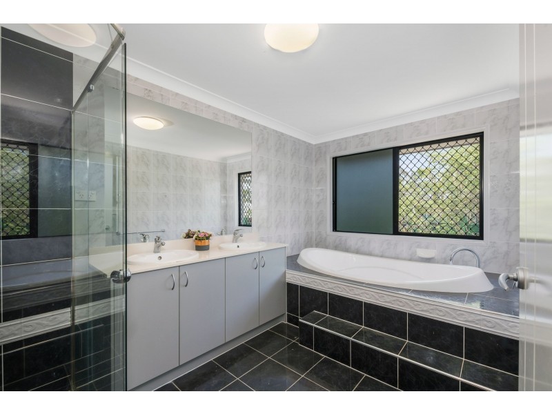 120 The Avenue, Sunnybank Hills QLD 4109