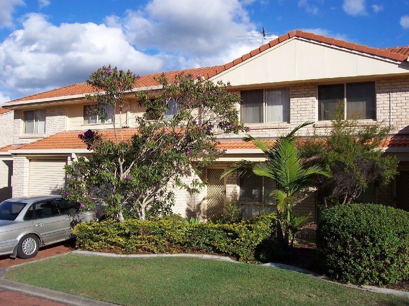 Hillcrest QLD 4118