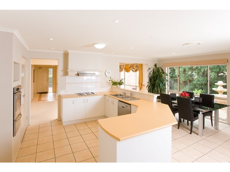 Stretton QLD 4116