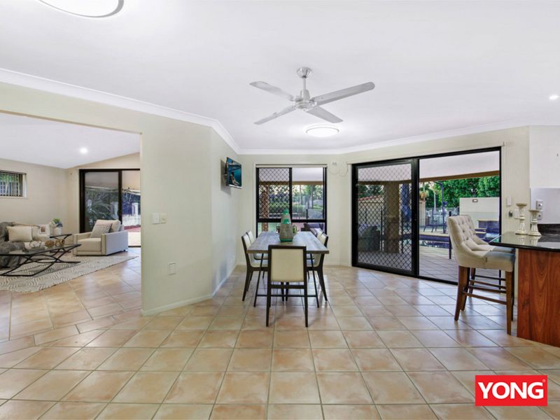 28 Honeysuckle Way, Calamvale QLD 4116