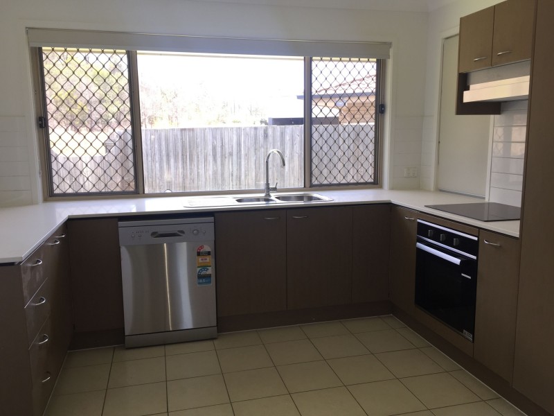 1 Sugar Glider Street, Berrinba QLD 4117