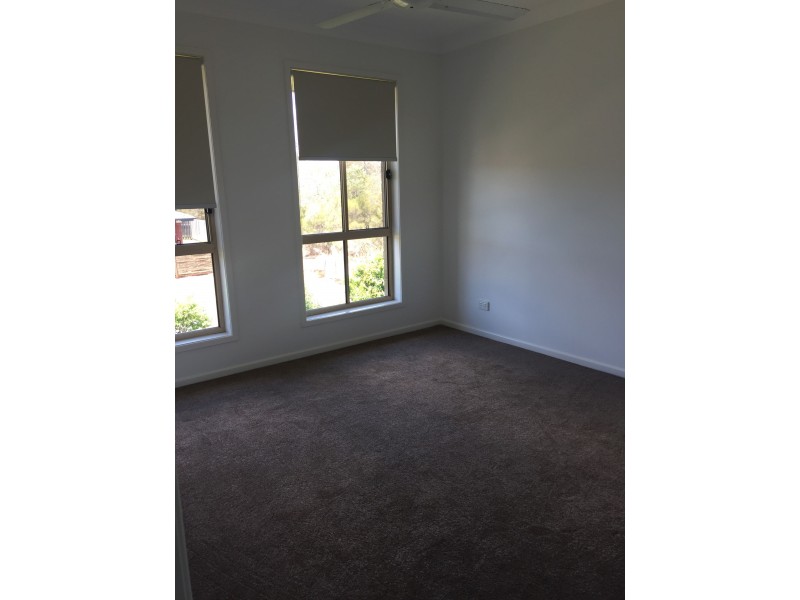 1 Sugar Glider Street, Berrinba QLD 4117